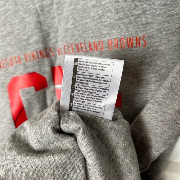 NFL Cleveland Browns: Gray Tee: Size M - Picture 5 of 7